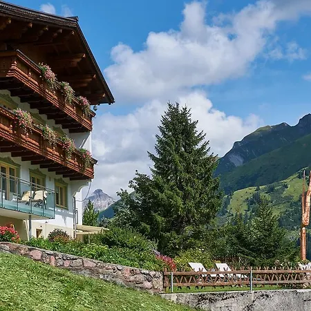 Guest house Bergland 3*